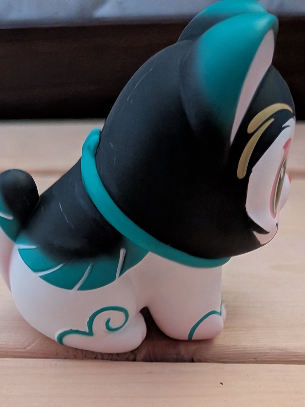 Mystical Cat Figurine - Pink & Teal Decorative Figure - Picture 2 of 5